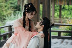 夜城の花嫁(やじょうのはなよめ) ~君を想いて、玉座に咲く~ Vol.1～5